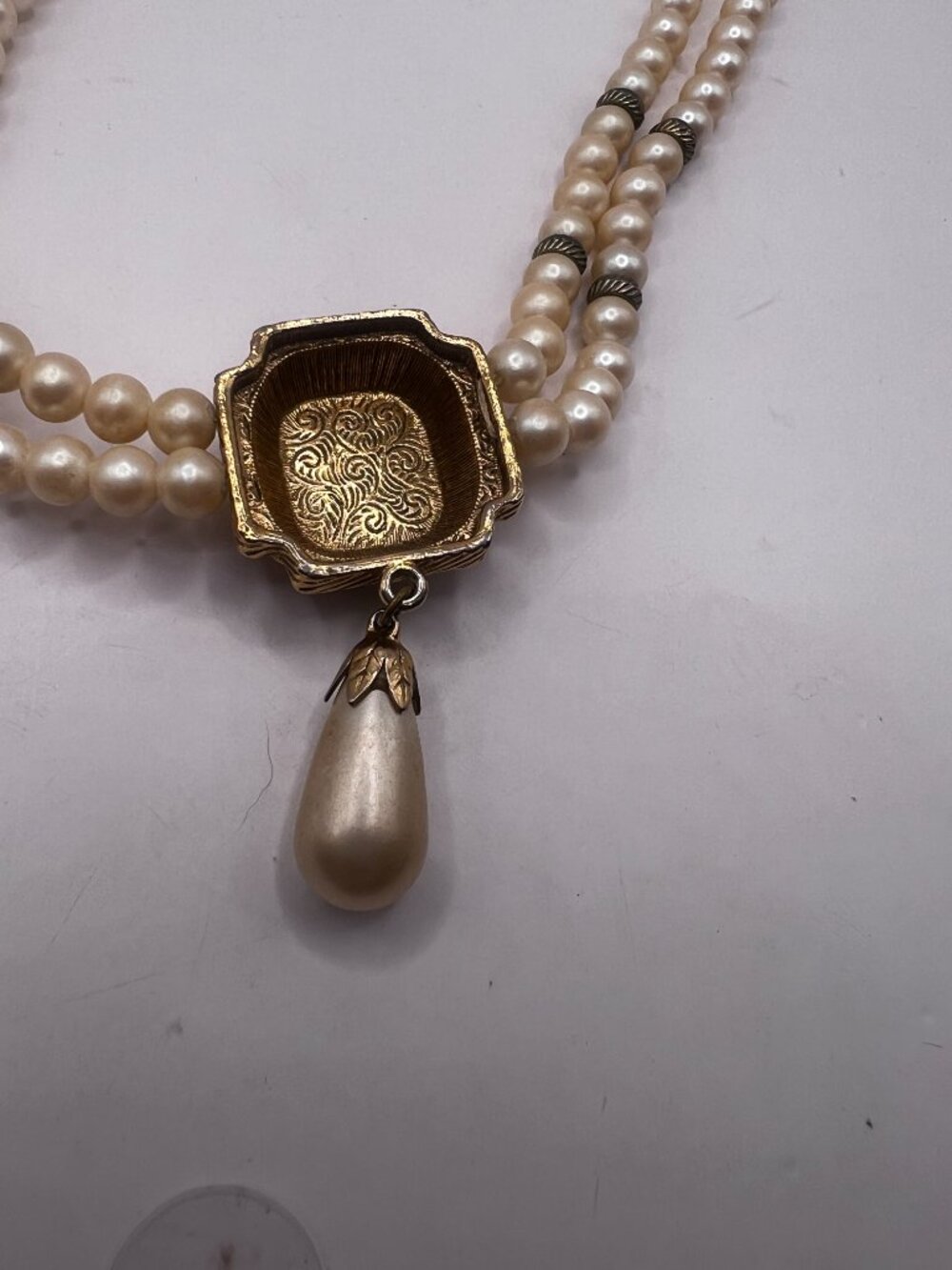 Vintage 1928 Pearl Double strand Necklace with red glass pendant and pearl - Picture 10 of 10